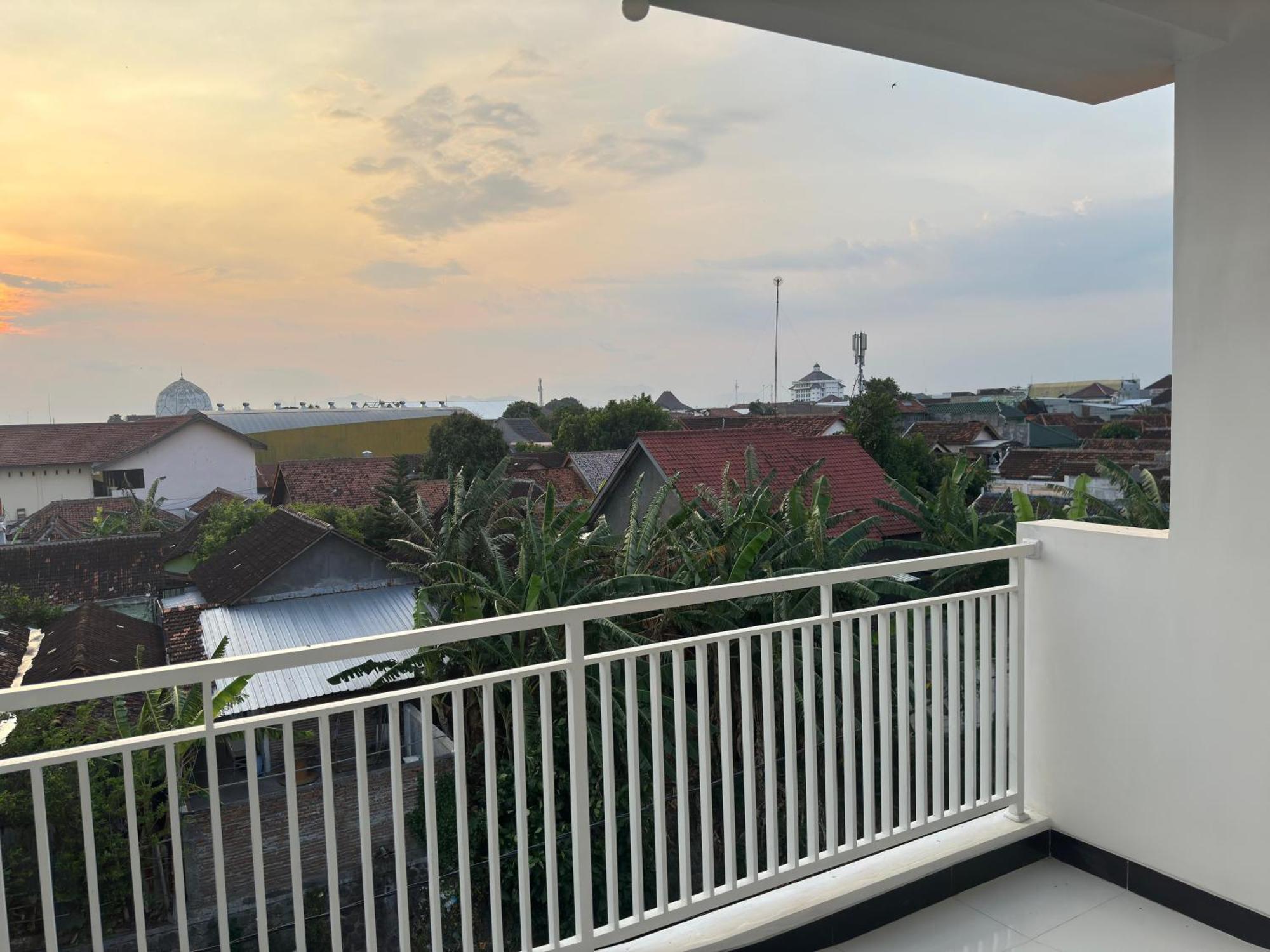 Han Gang Syariah Ponorogo Exterior photo